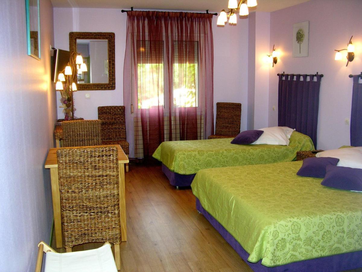 Logis Hotel Restaurant Les Norias Cazilhac  Phòng bức ảnh